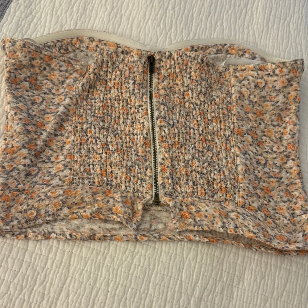 Floral Strapless cropped top - Picture 4 of 7